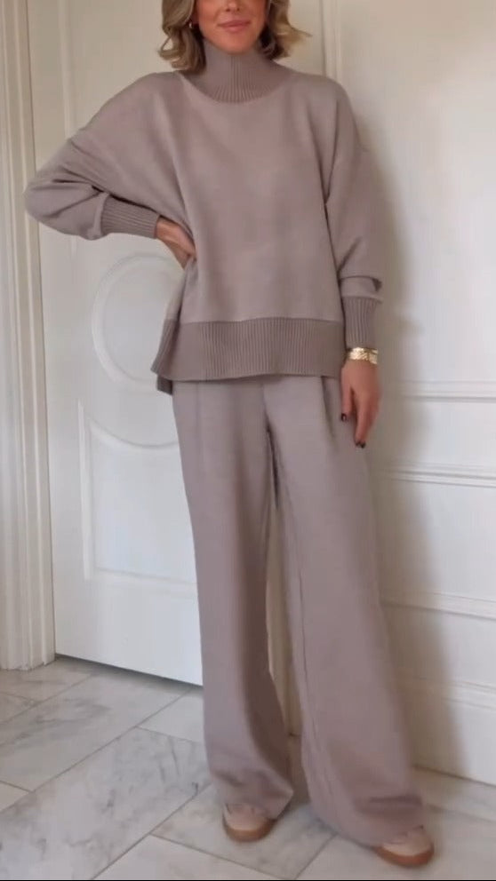 Comfy Barker High Neck Travel Suit